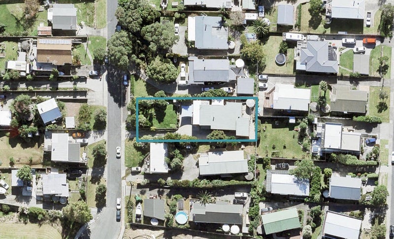 22 Bonita Avenue, Stanmore Bay, Whangaparaoa - Carousel 1