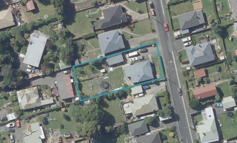14 Exeter Street, Abbotsford, Dunedin - Carousel 1