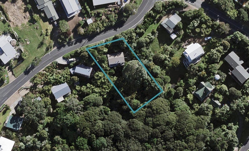 58 Ocean Road, Surfdale, Waiheke Island - Carousel 1