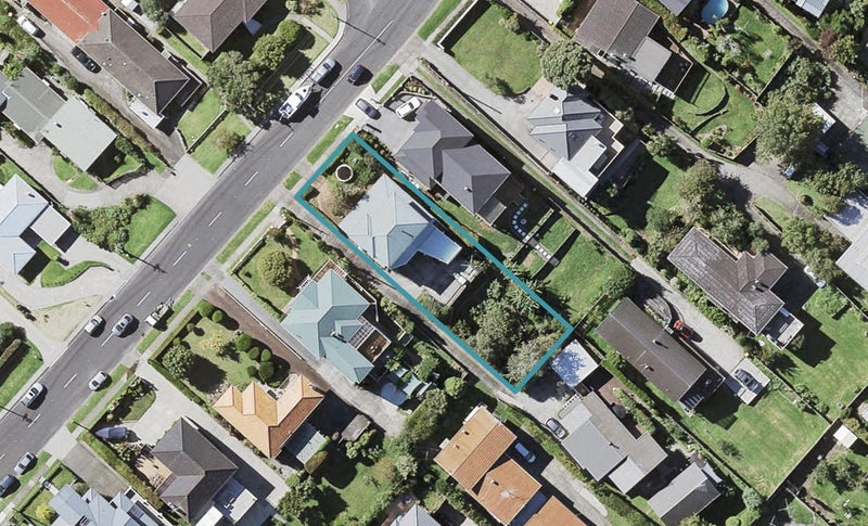 43 Mellons Bay Road, Mellons Bay, Auckland - Carousel 1