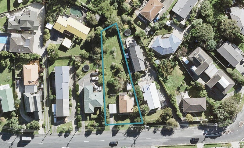 16 Firth Road, Torbay, Auckland - Carousel 1