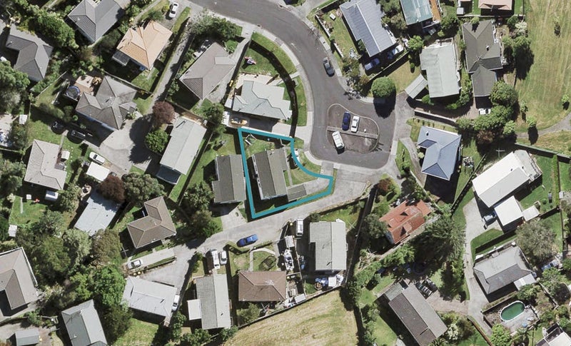 29 Loughanure Place, Massey, Auckland - Carousel 1