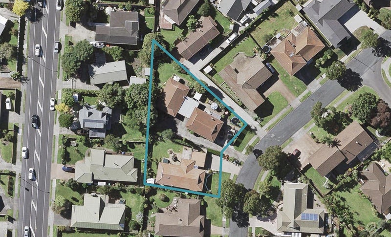 3/15 Parramatta Place, Botany Downs, Auckland - Carousel 1