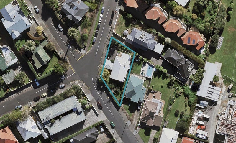 54 St Vincent Avenue, Remuera, Auckland - Carousel 1
