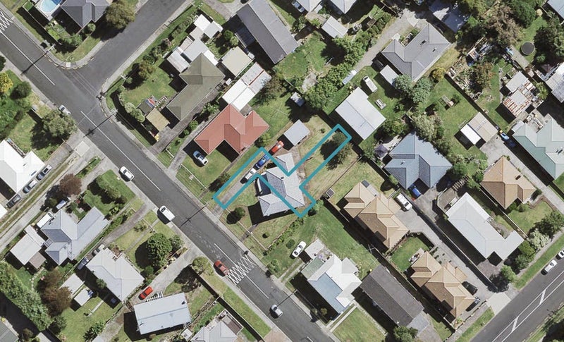 6/1 Geordie Street, Henderson, Auckland - Carousel 1