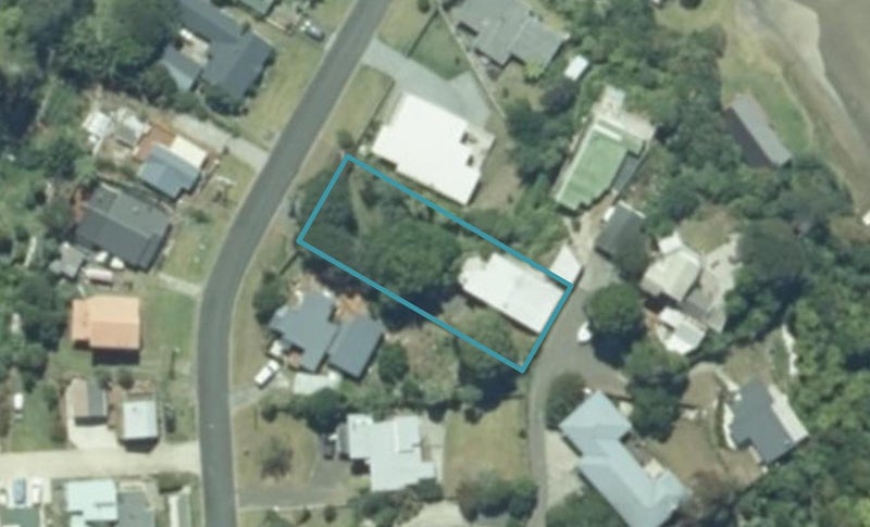 73 Lorenzen Bay Road, Raglan, Raglan - Carousel 1