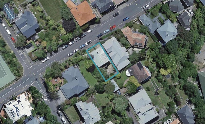 2/83 Bolton Street, Kelburn, Wellington - Carousel 1