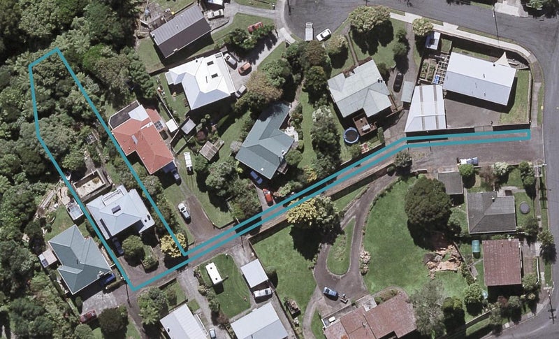 3B Durham Avenue, Welbourn, New Plymouth - Carousel 1