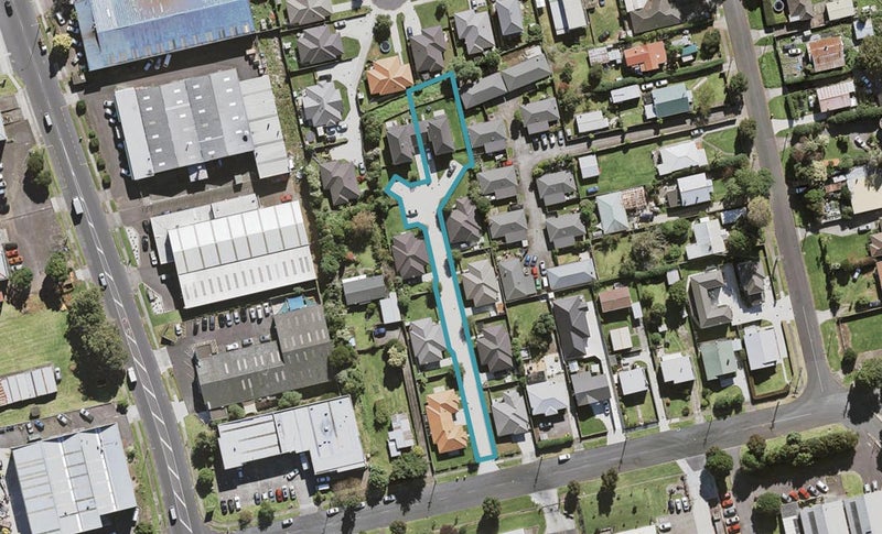 67E Hastie Avenue, Mangere Bridge, Auckland - Carousel 1