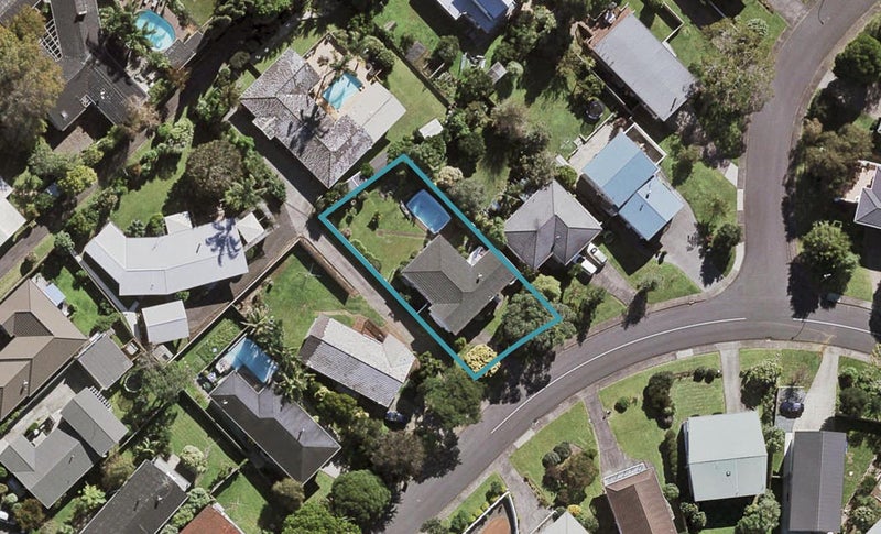12 Marywil Crescent, Hillcrest, Auckland - Carousel 1