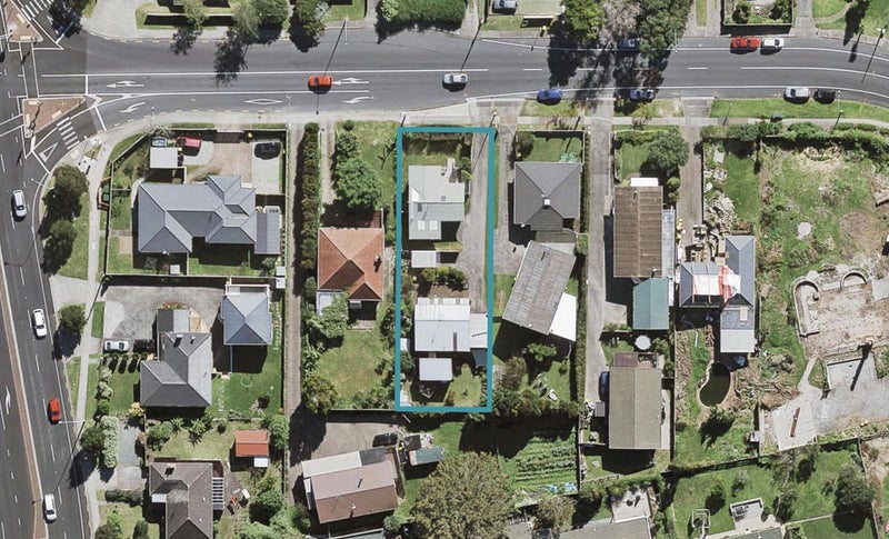 1/7 Chivalry Road, Glenfield, Auckland - Carousel 1