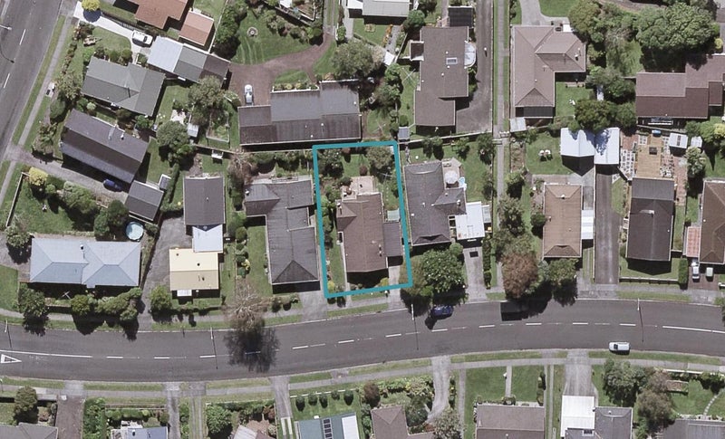 37 Branch Road, Highlands Park, New Plymouth - Carousel 1