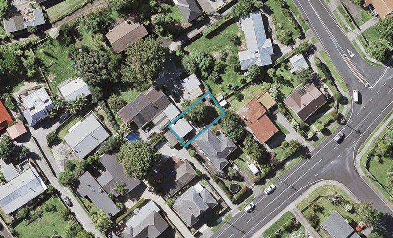 26D Hutchinsons Road, Bucklands Beach, Auckland - Carousel 1