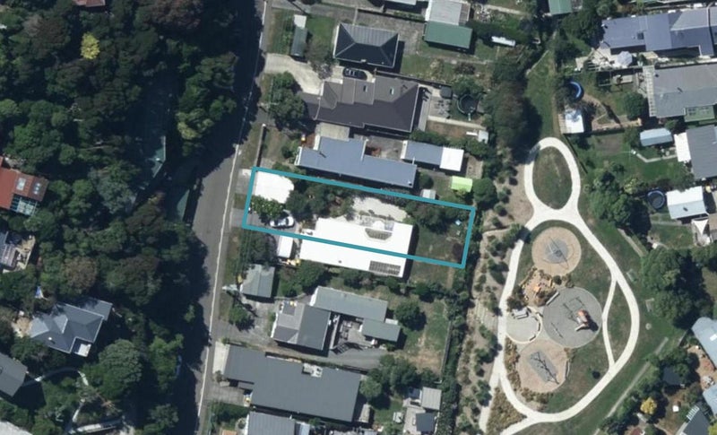 34 Airlie Road, Plimmerton, Porirua - Carousel 1