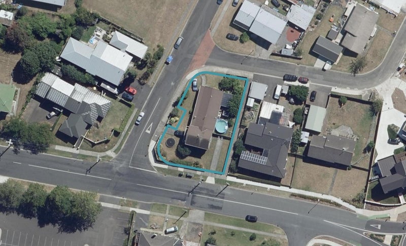 1 Goodwin Terrace, Temple View, Hamilton - Carousel 1