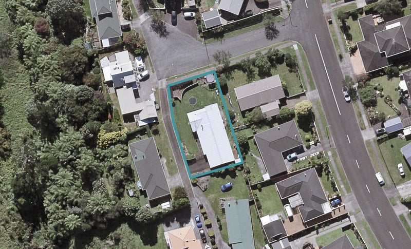 4 Tyne Place, Highlands Park, New Plymouth - Carousel 1