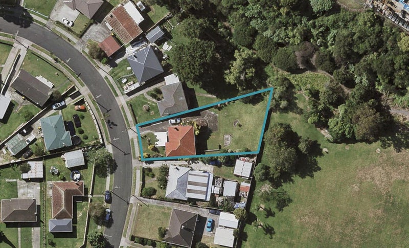 9 Antrim Crescent, Otara, Auckland - Carousel 1