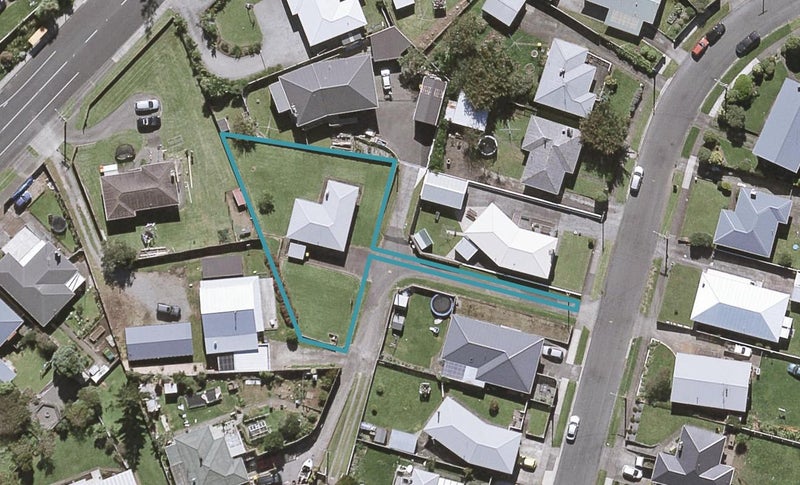 15C Rospeath Crescent, Spotswood, New Plymouth - Carousel 1