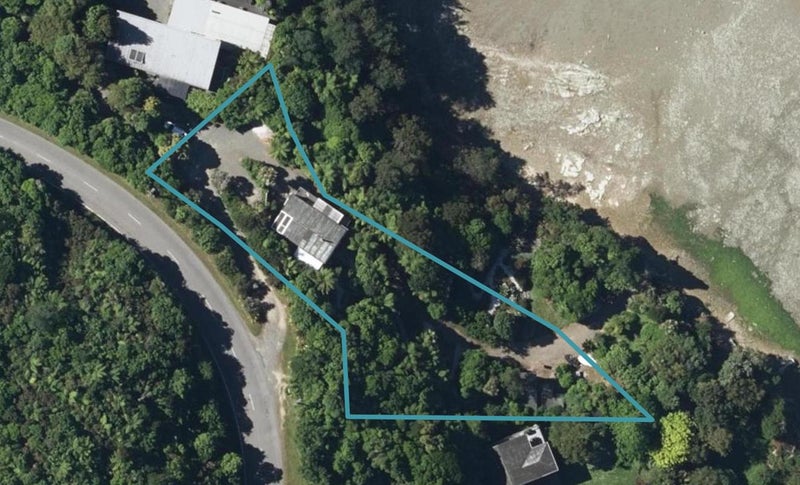 625 Queen Charlotte Drive, Picton - Carousel 1