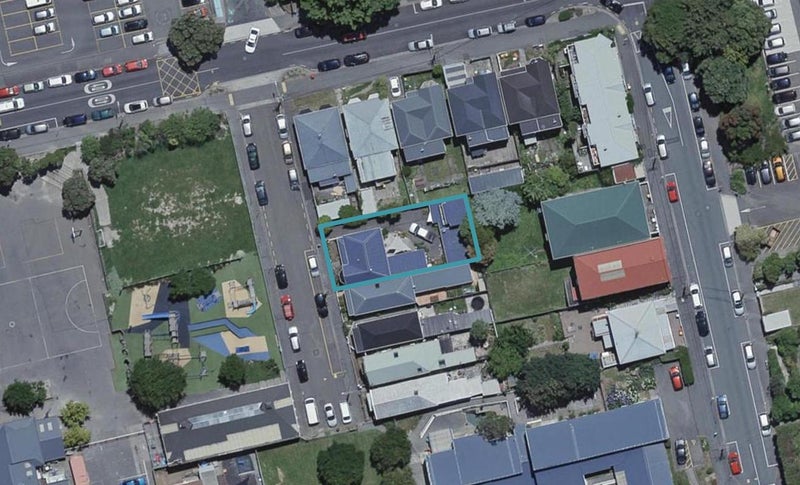 1 Minerva Street, Newtown, Wellington - Carousel 1
