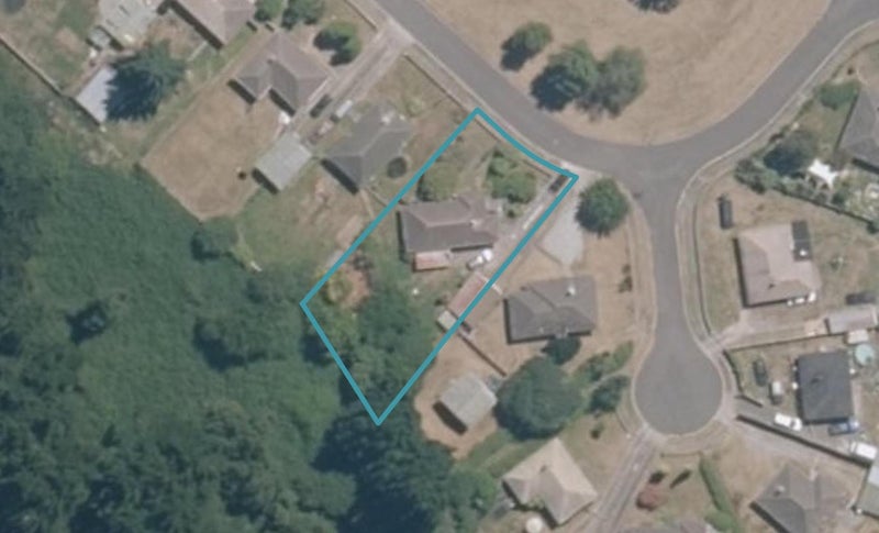 19 Raukawa Crescent, Wairakei, Taupo - Carousel 1