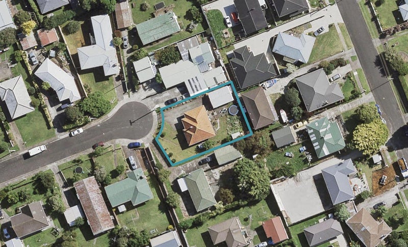 15 Grebe Street, Manurewa, Auckland - Carousel 1