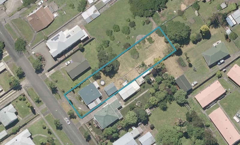 16 Stewart Street, Aramoho, Whanganui - Carousel 1