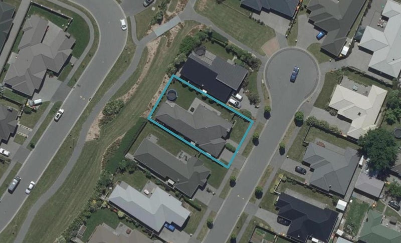 17 Strathcarron Place, Broomfield, Christchurch - Carousel 1