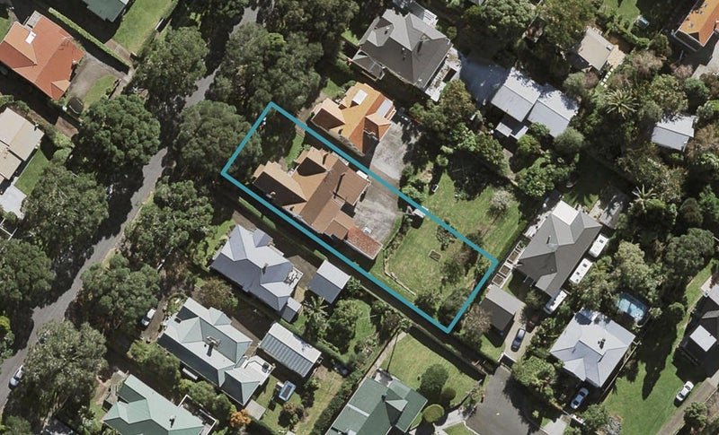4/10 Aratonga Avenue, Greenlane, Auckland - Carousel 1
