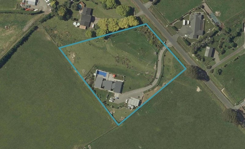 119 Tutaki Road, Kelvin Grove, Palmerston North - Carousel 1