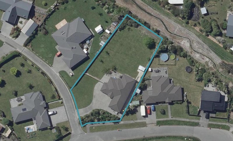 7 Highlight Lane, Heathcote Valley, Christchurch - Carousel 1