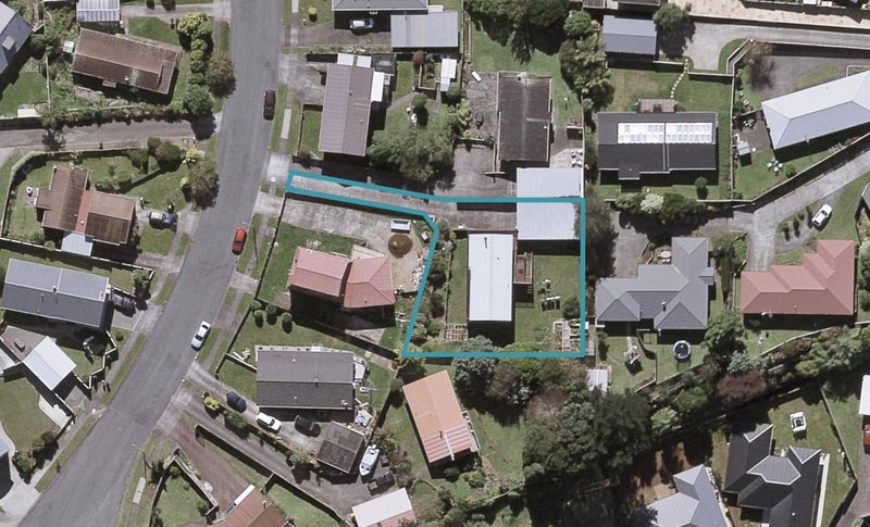 11B Virginia Place, Whalers Gate, New Plymouth - Carousel 1