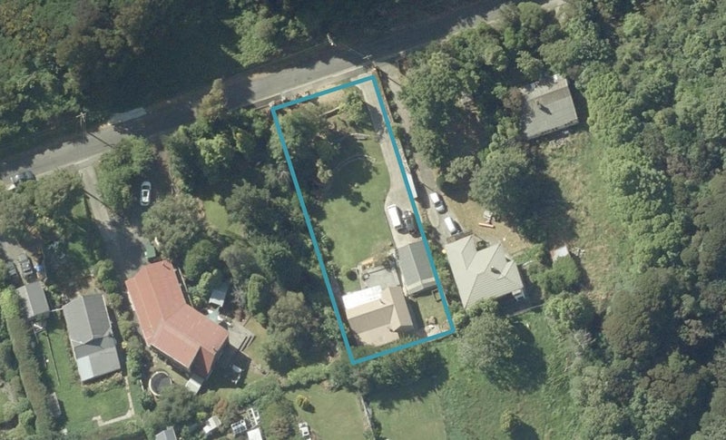 24 Ellesmere Street, Ravensbourne, Dunedin - Carousel 1