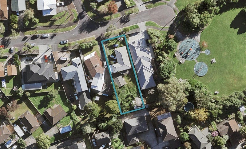 15 Dickey Street, New Windsor, Auckland - Carousel 1