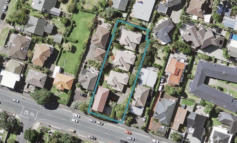 2/71 Kitchener Road, Milford, Auckland - Carousel 1