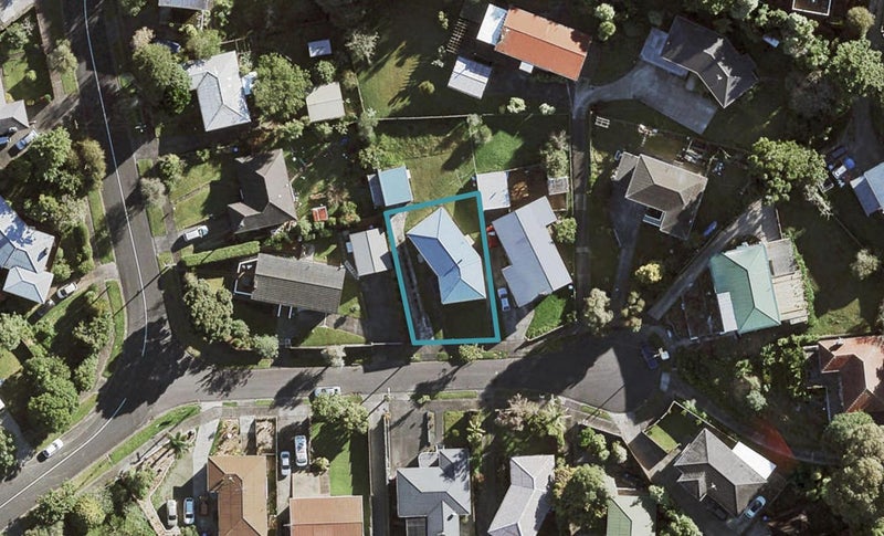 4 Marconi Place, New Windsor, Auckland - Carousel 1