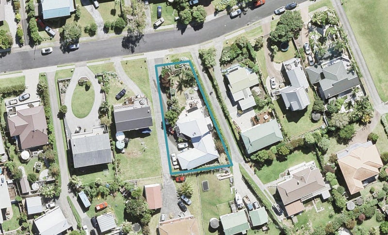 25 Pacific Parade, Army Bay, Whangaparaoa - Carousel 1