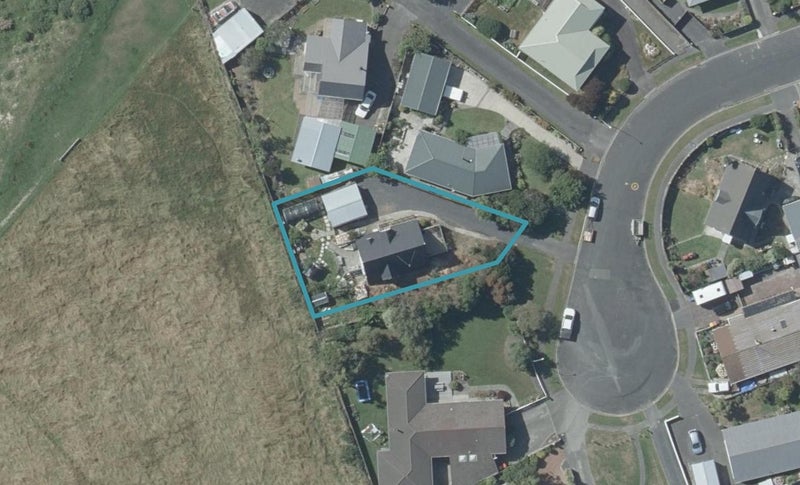 20 Canberra Place, Waldronville, Dunedin - Carousel 1