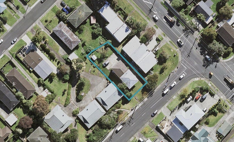 2/190 Coronation Road, Hillcrest, Auckland - Carousel 1
