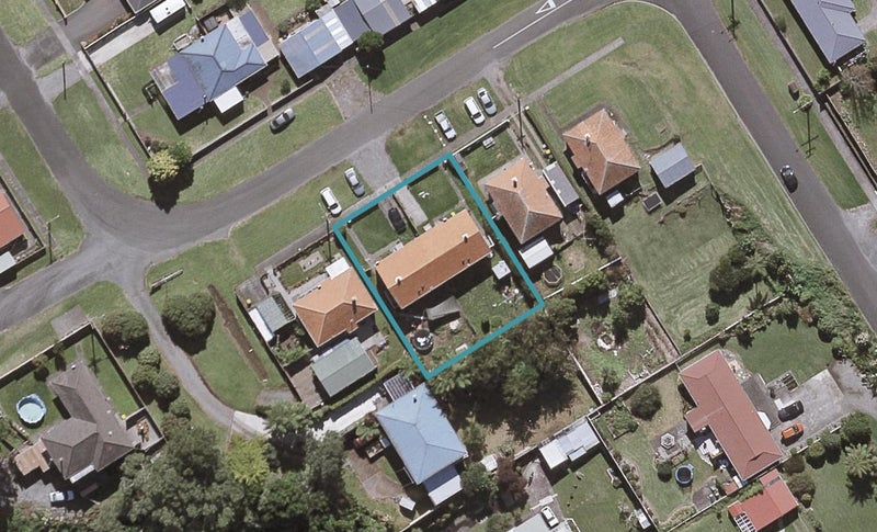 12 Carey Street, Waitara, Waitara - Carousel 1