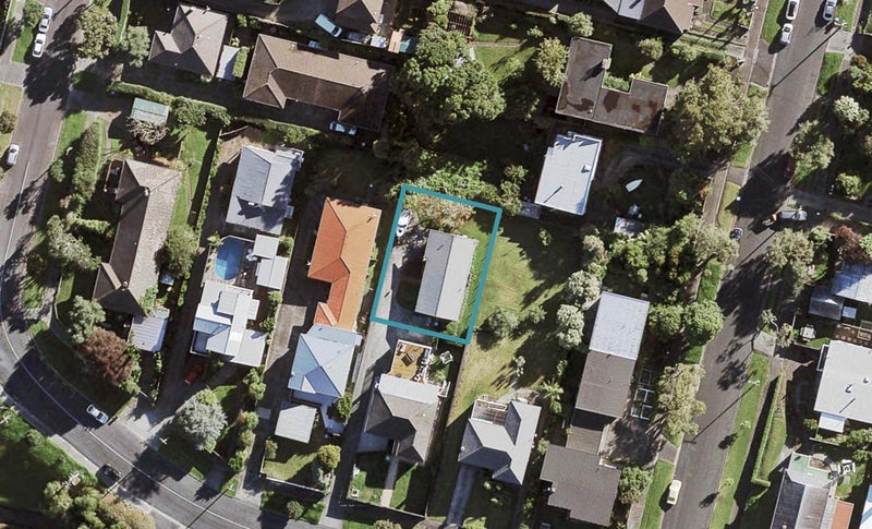 33A Fairlands Avenue, Waterview, Auckland - Carousel 1