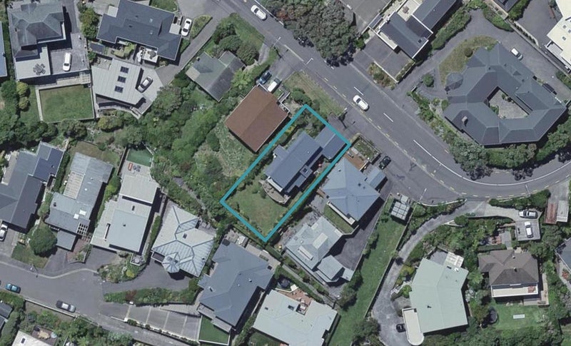 169 Onslow Road, Khandallah, Wellington - Carousel 1