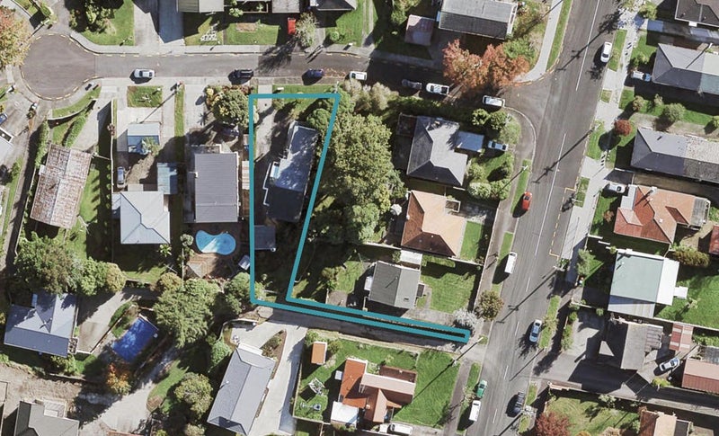 5/2 Waitati Place, Avondale, Auckland - Carousel 1