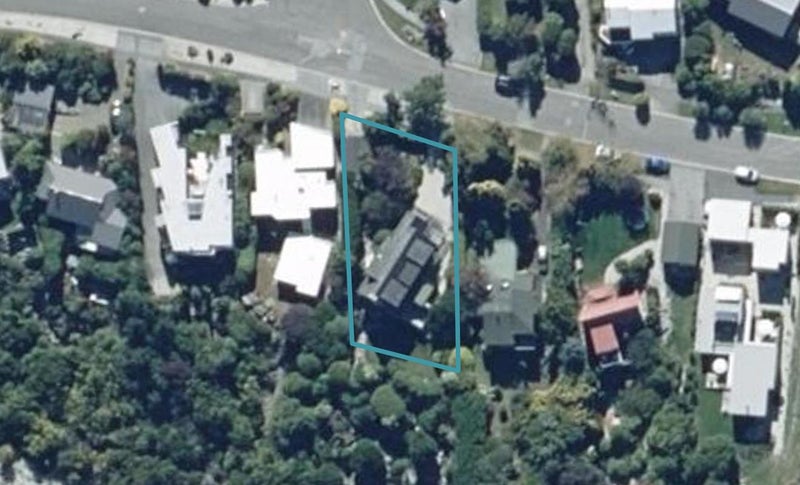 54 Cedar Drive, Kelvin Heights, Queenstown - Carousel 1