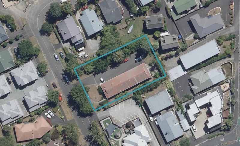 11 Hunter Street, Hamilton Lake, Hamilton - Carousel 1