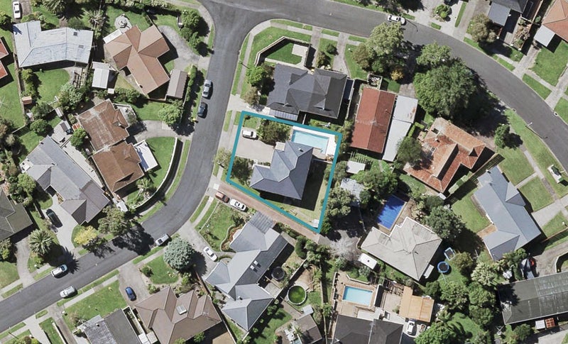 27 Serrita Avenue, Sunnyhills, Auckland - Carousel 1