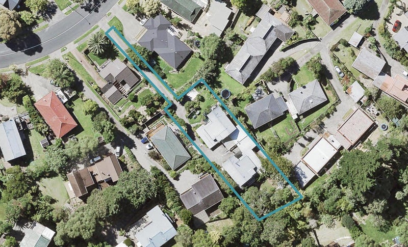 1/25 Oaktree Avenue, Browns Bay, Auckland - Carousel 1