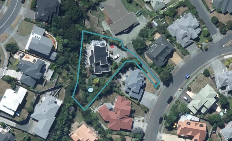 15 Lanyon Place, Whitby, Porirua - Carousel 1