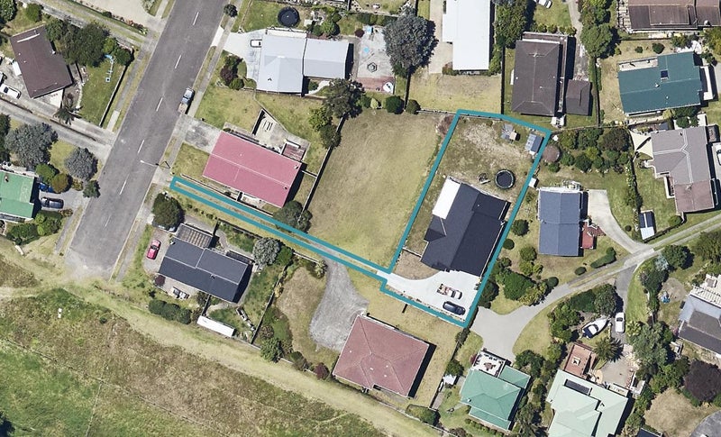 61 Fishermans Drive, Coastlands, Whakatane - Carousel 1