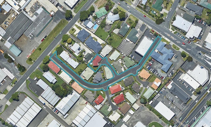 11 Racecourse Way, Gate Pa, Tauranga - Carousel 1